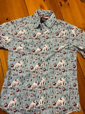 Men's Light Blue Holiday Print Button-Down Shirt